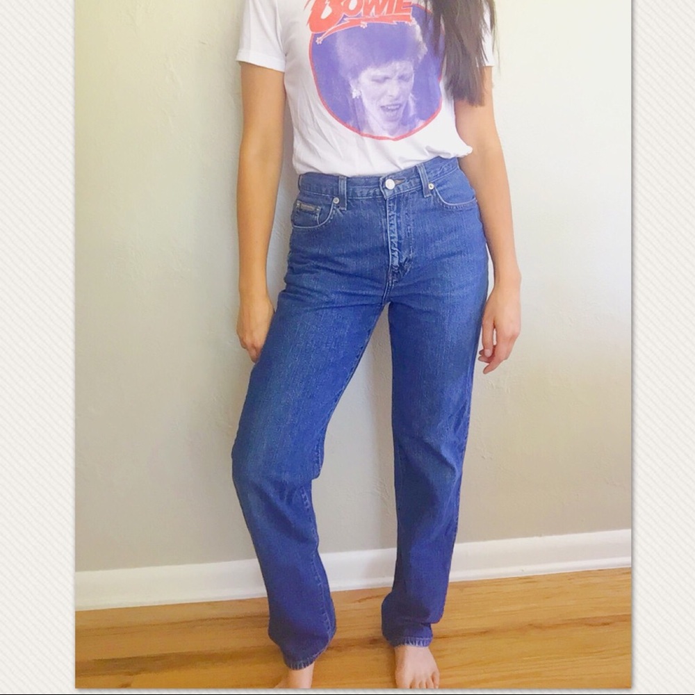 ⛔️SOLD⛔️Calvin Klein Vintage mid wash high rise - Picture 2 of 7